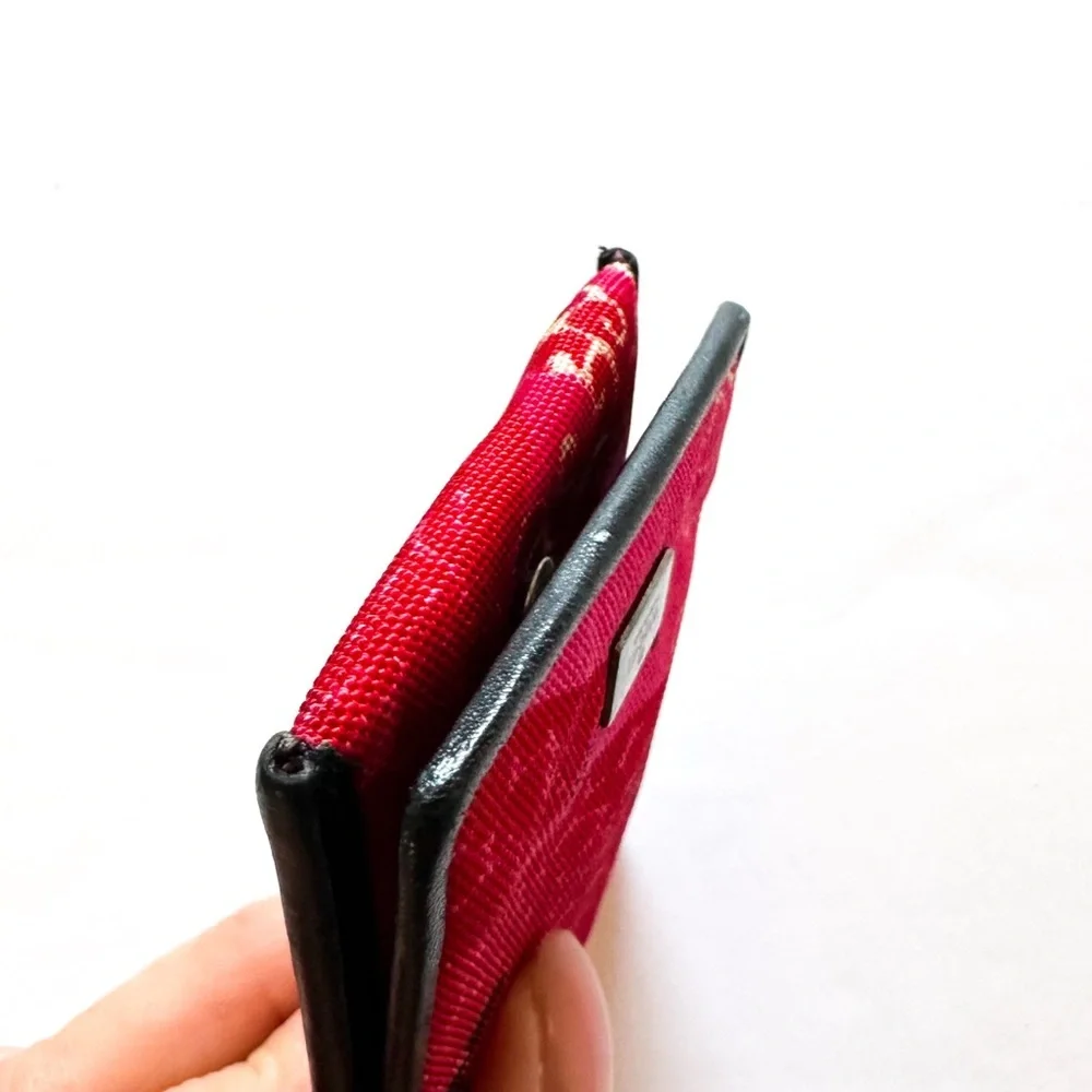Tom Ford Gucci Red Print Logo Condom Wallet Holder Collector’s Piece Rare HTF